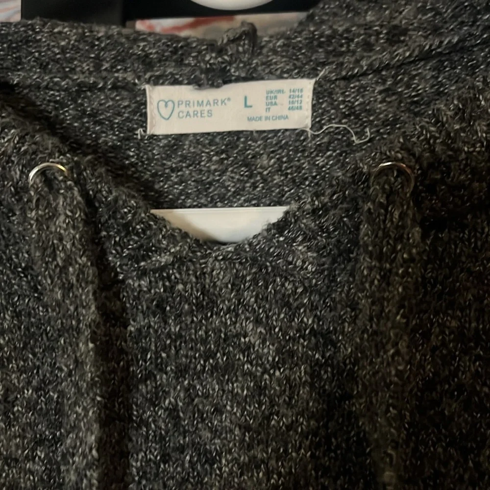 3/$20. Ladies Primark Sweater  hoodie 1X - Picture 3 of 4